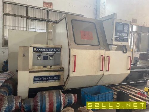 精品普利森6163數(shù)控車