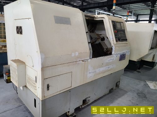 兩臺數控斜車