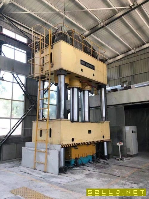 南通鍛壓2000噸，臺面2米x3米