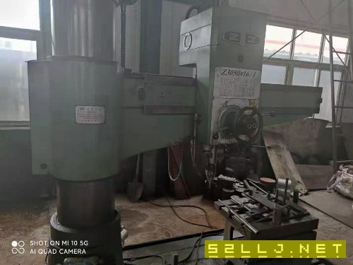 出售:精品正宗中捷Z3050鉆質量非常好，喜歡的老板可以聯系