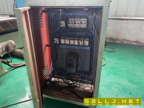 出售：12.5&#215;3米小龍門銑；少用不貴好開好用，喜歡的聯(lián)系。