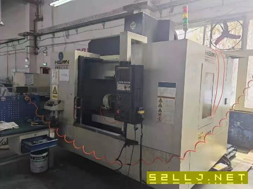 出售:2016年海天1060立式加工中心，發那科系統，線軌機，帶255四軸。