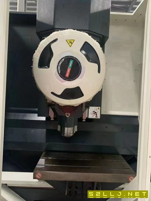 出售:2015年德瑪吉700鉆攻中心，同款2臺(tái)，安裝少用。參數(shù)如下表。