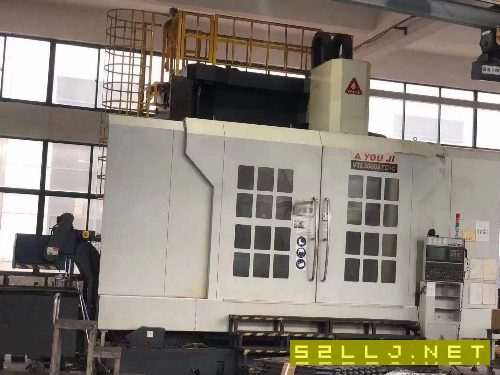 已買下，油機兩米車銑復合，設備安裝少用]