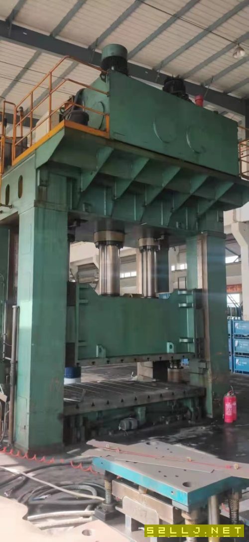 出售:2003年湖州Y27-800噸沖壓機一臺，懂行的看成色，工廠在位出售。