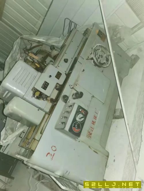 友友兵工廠7520螺紋磨八臺，三臺漢江，五臺上海的在位機。