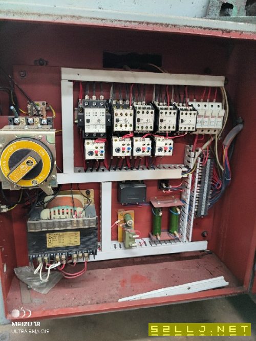 出售：南通二機(jī)630&#215;1400平面磨