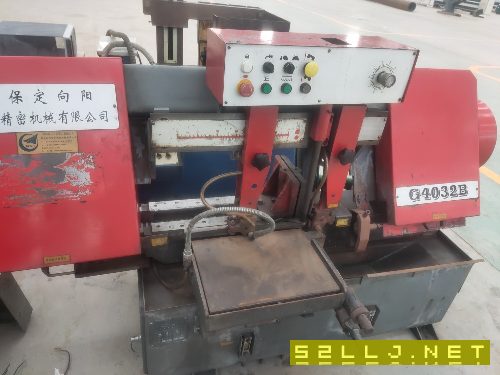 出售2007年保定向陽(yáng)G4032B帶鋸床。