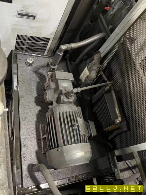 出售:2012年海天精工630臥式加工中心，BT50主軸，60把刀庫，三硬軌，全閉環.