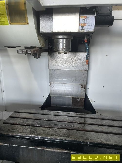 江蘇鑫斯達MXV1042，新代22MA系統，主軸BT40，直連10000轉，三硬軌，三軸行.