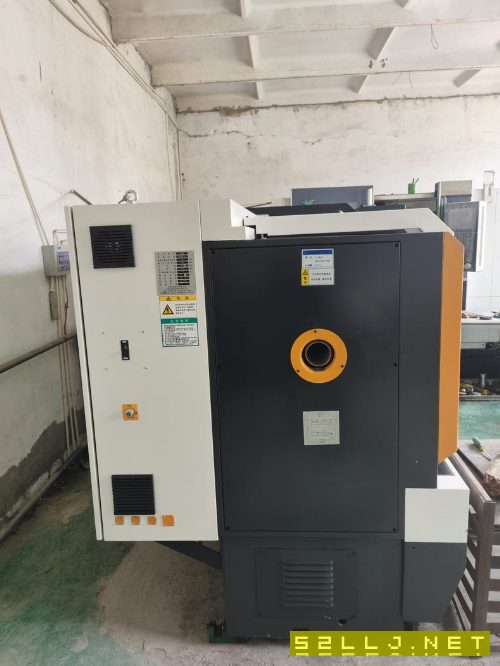 寶雞機(jī)床SK50P，全防護(hù)，三檔檔內(nèi)無(wú)極變速，廣數(shù)980tdi，一年質(zhì)保的新機(jī)。