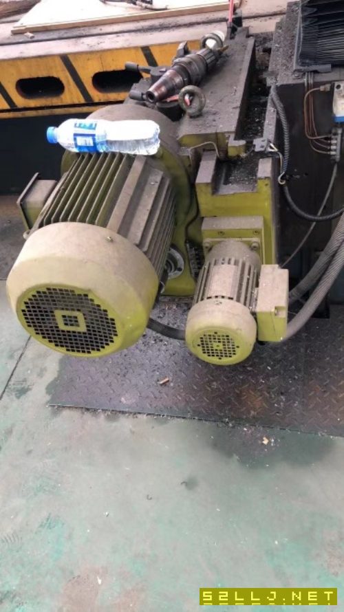 青島永立1.6x6米數(shù)控龍門銑