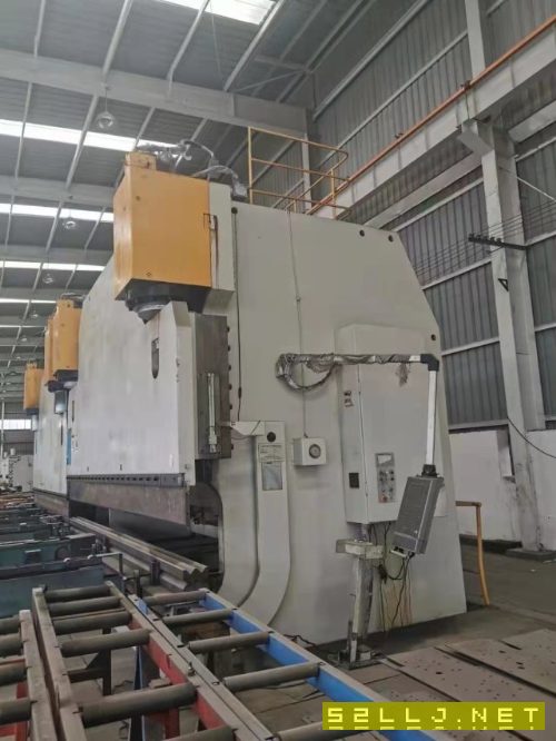 全款已付，1600噸/12米黃石雙機聯(lián)動數(shù)控折彎機，隨時提貨
