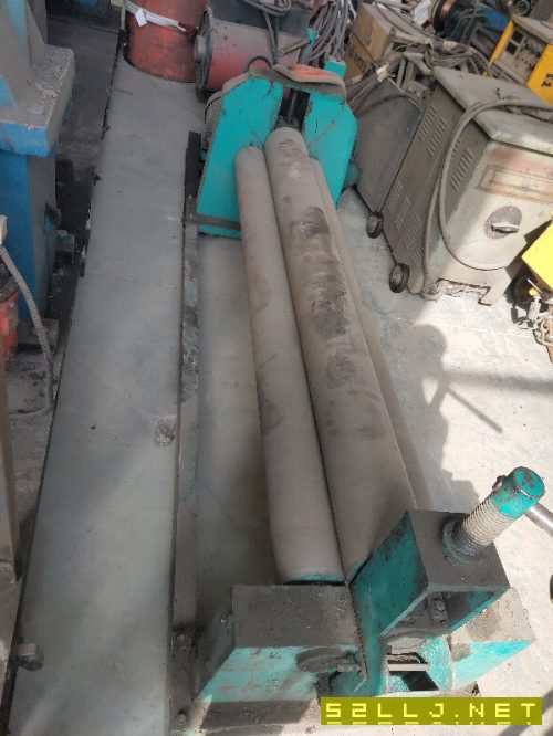 出售8X1700三輥卷板機