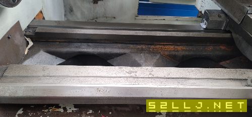 兩臺(tái)海威小數(shù)控車(chē)床，加工長(zhǎng)度750