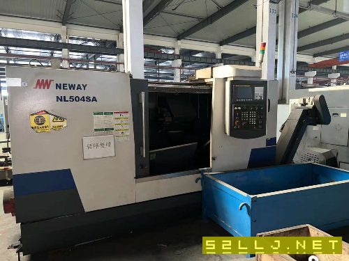 出售：紐威504斜床身數控車床，其中一臺帶中心架