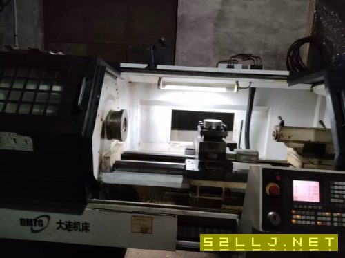 出售大連6150乘1米數控車一臺