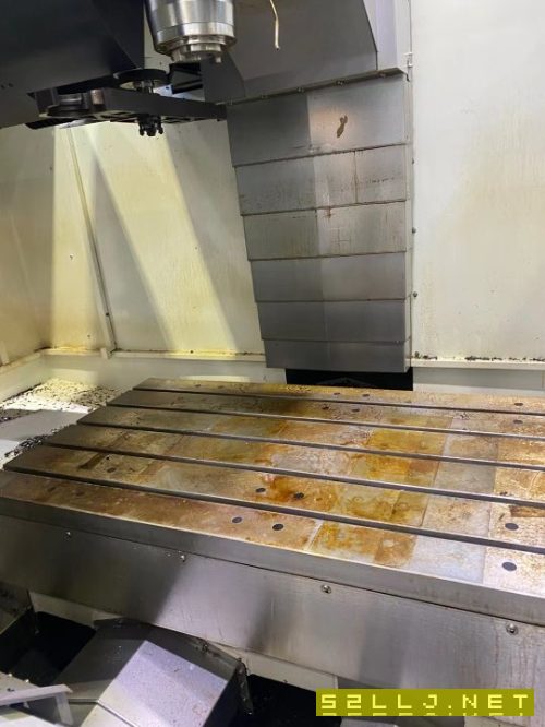 售精品ⅰ5M4.8立式加工中心BT50主軸帶排屑器少用.