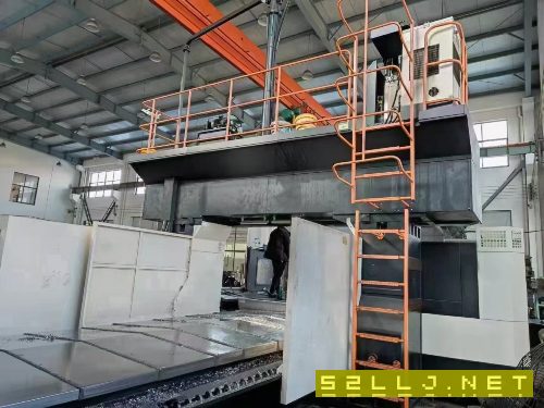 出售紐維4028龍門加工中心18年