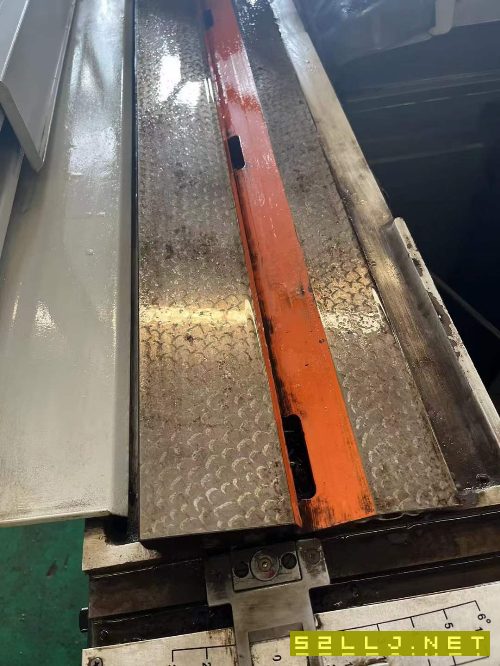 出售：正宗上海14321500萬能外圓磨床