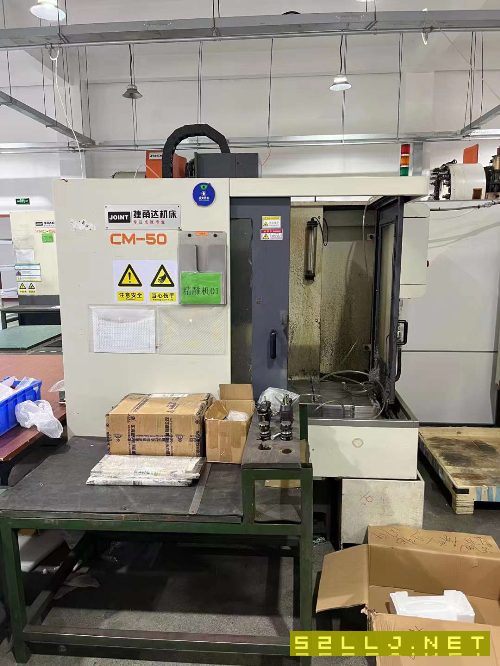 出售兩臺：2014年捷永達650雕銑機