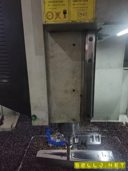 出售1613龍門銑