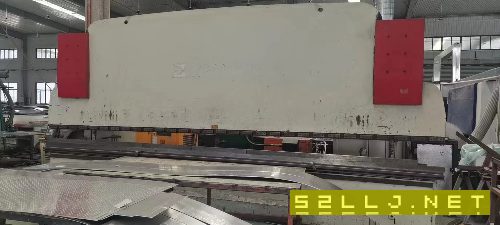 WF67K-160T/6000折彎機