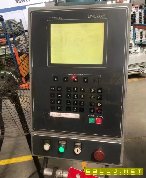 出售力豐WF67K-100T/3200電液數(shù)控折彎機(jī)