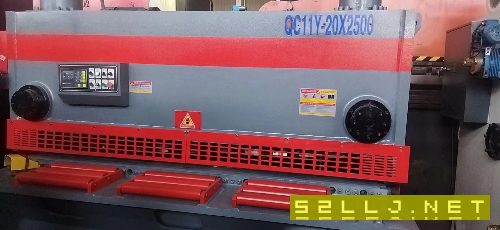 出售萬(wàn)達(dá)QC11K-202500液壓閘式剪板機(jī)
