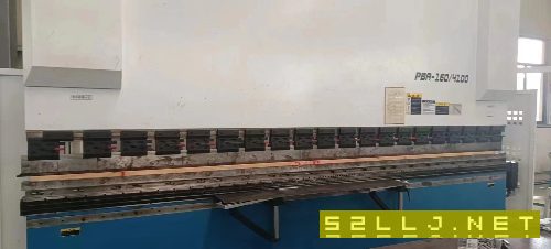 銷售江蘇亞威160噸四米數(shù)控折彎機