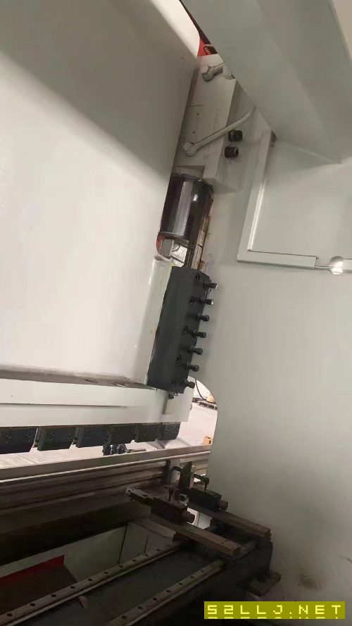 出售WF67K-250T/5000數控折彎機