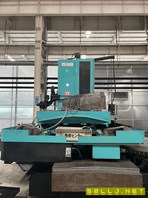 出售東芝數控臥加，BTD一110R16雙工作臺