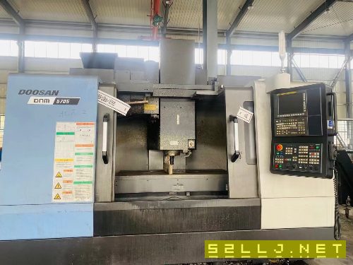 19年斗山5705（1米機）后置排銷器，31萬，帶中心.