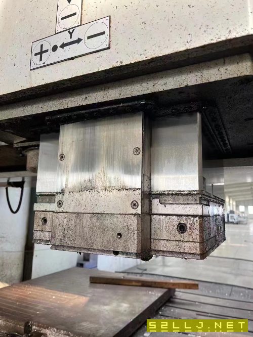 出售日本三菱3.3/5米龍門加工中心