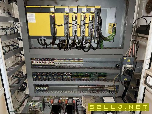 出售：紐威30120龍門加工中心，工作臺3.814米