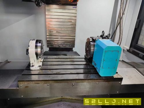 出售：華群850加工中心一臺，2020年帶235四軸
