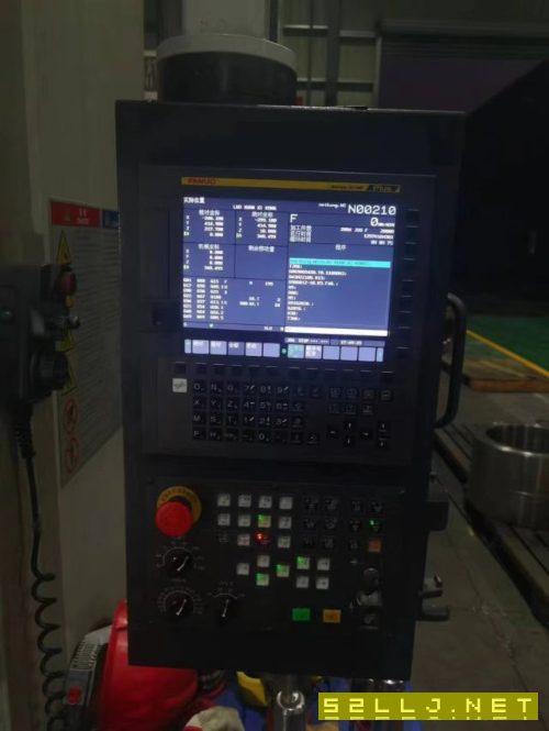海天1000加工中心一臺