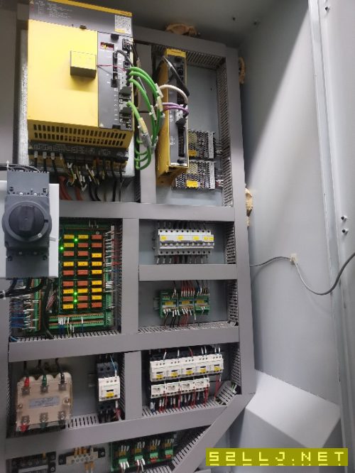 2021年9.9成新仕興鴻960三軸45寬重型線軌模具機.