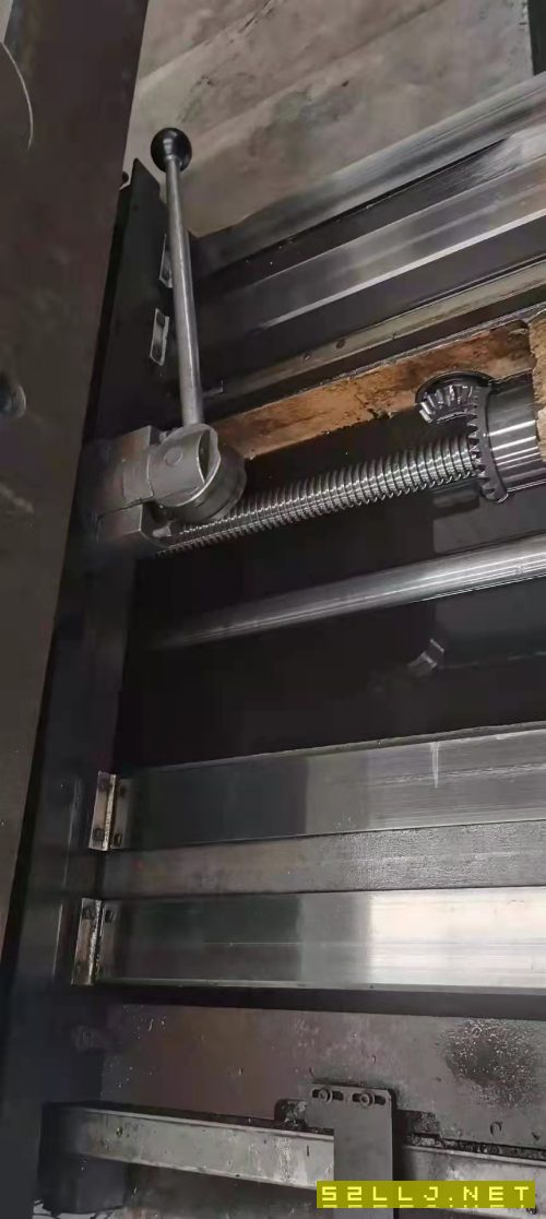 昆機611C/2鏜床一臺