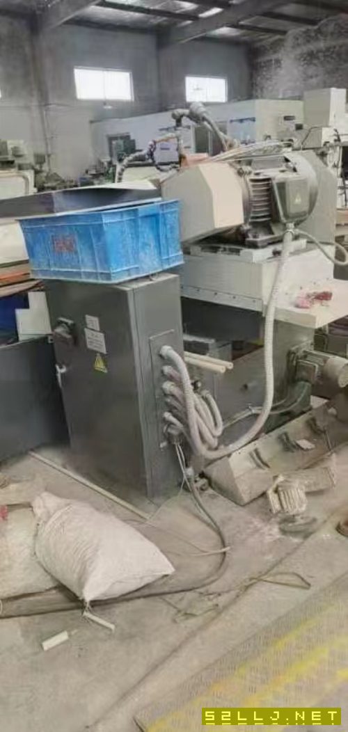 出售:2020年幾乎安裝未用上海機床廠M13321500外.