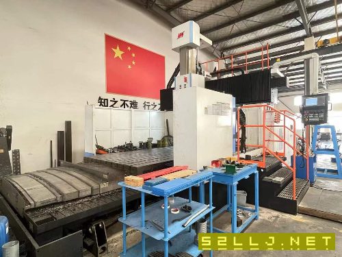 出售：2020年紐威2040龍門加工中心，方滑枕