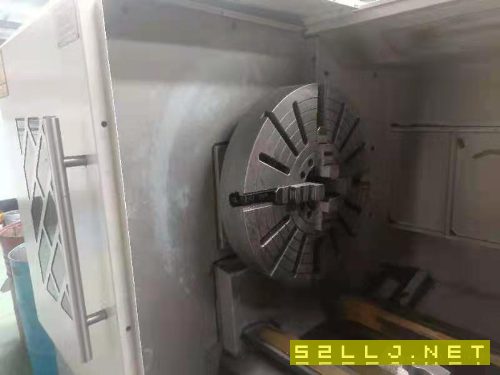 出售兩臺(tái)61100數(shù)控車