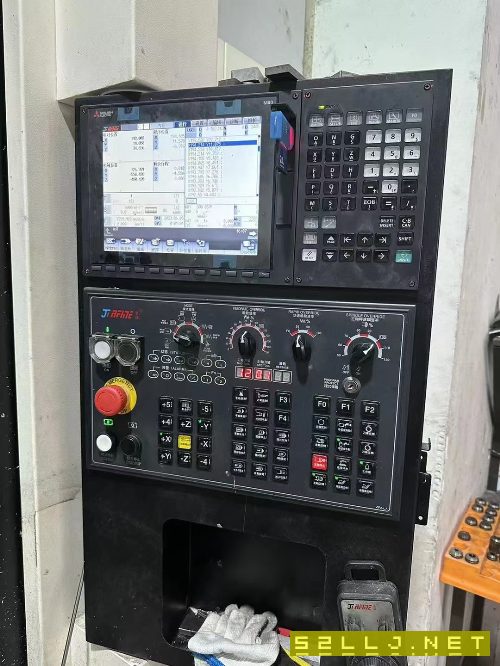 在位買下，2022年5月喬鋒V-1265加工中心，三菱M80系統.