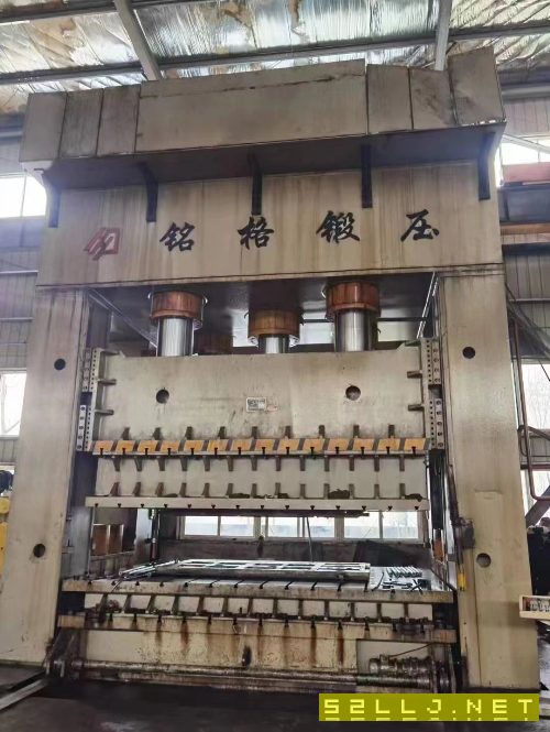 南通銘格2600噸框架油壓機(jī)，有效臺面3米4.6米，多點(diǎn).