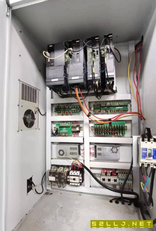 和泰CNC—1580數控銑床