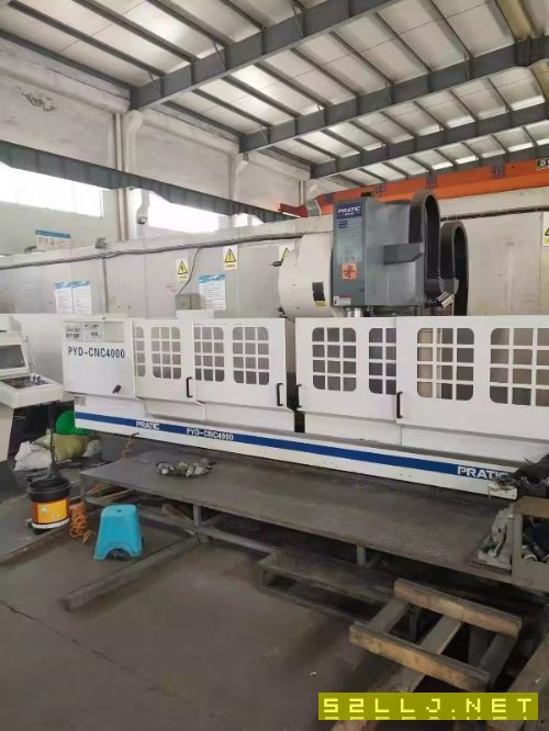 兩臺普拉迪4500型材加工中心
