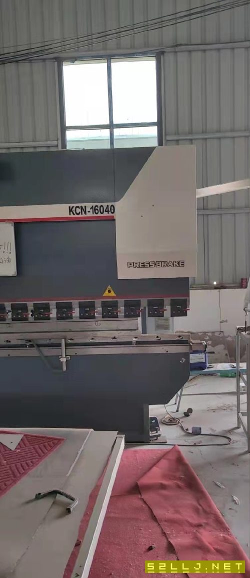 南京金球160噸乘4米數(shù)控折彎機