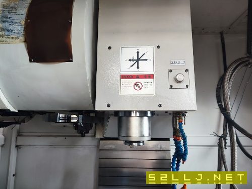 同款兩臺(tái)2019年紐威702s加工中心，發(fā)那科mf系統(tǒng)，三線.