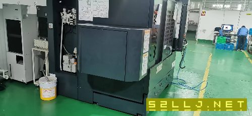 出售:牧野加工中心V33e幾乎全新機(jī)