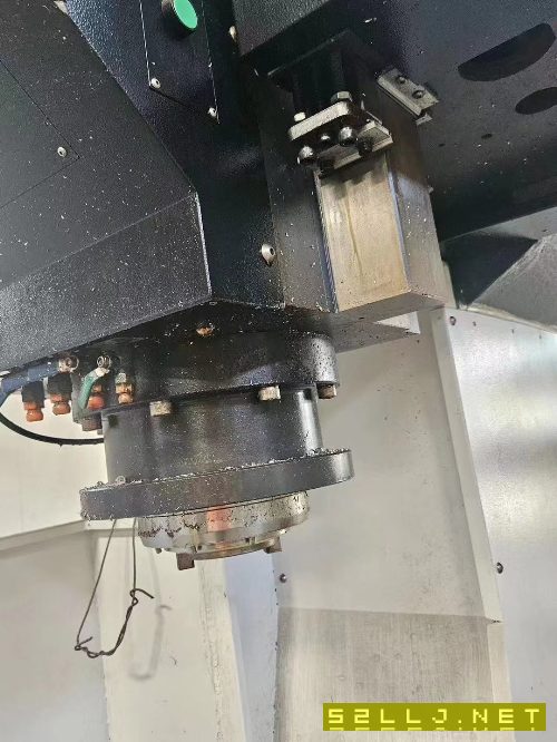 格勒嘛2518龍門，BT50主軸，發那科MF黑系統，af電機，.